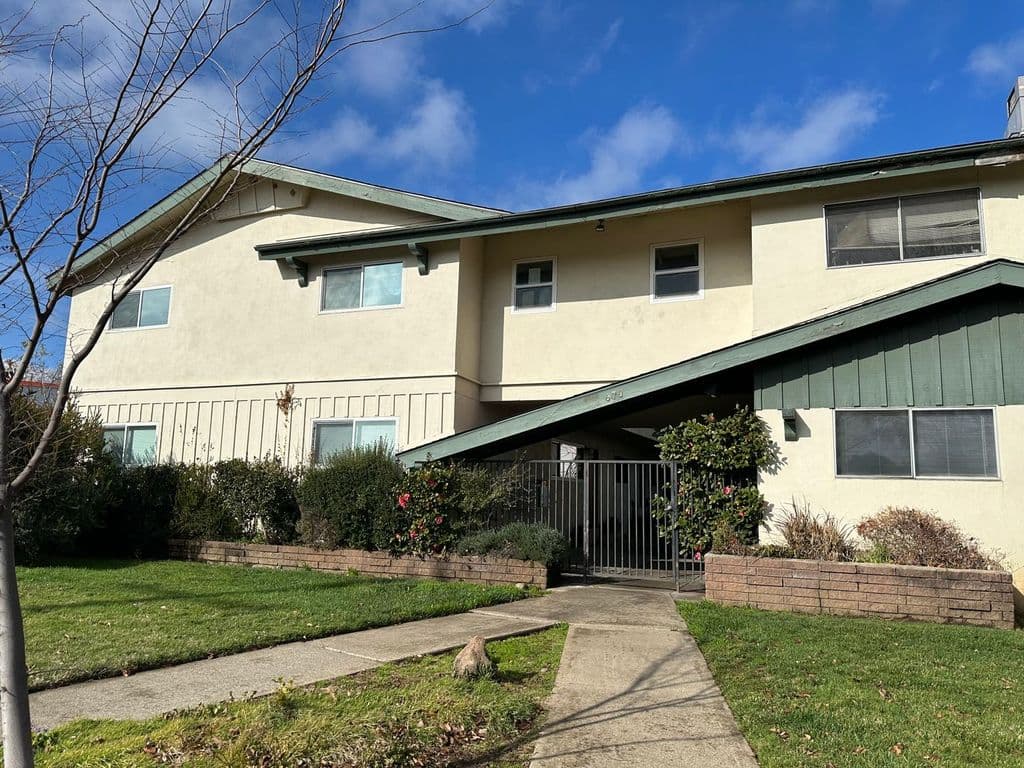 We buy apartment buildings in Bakersfield CA