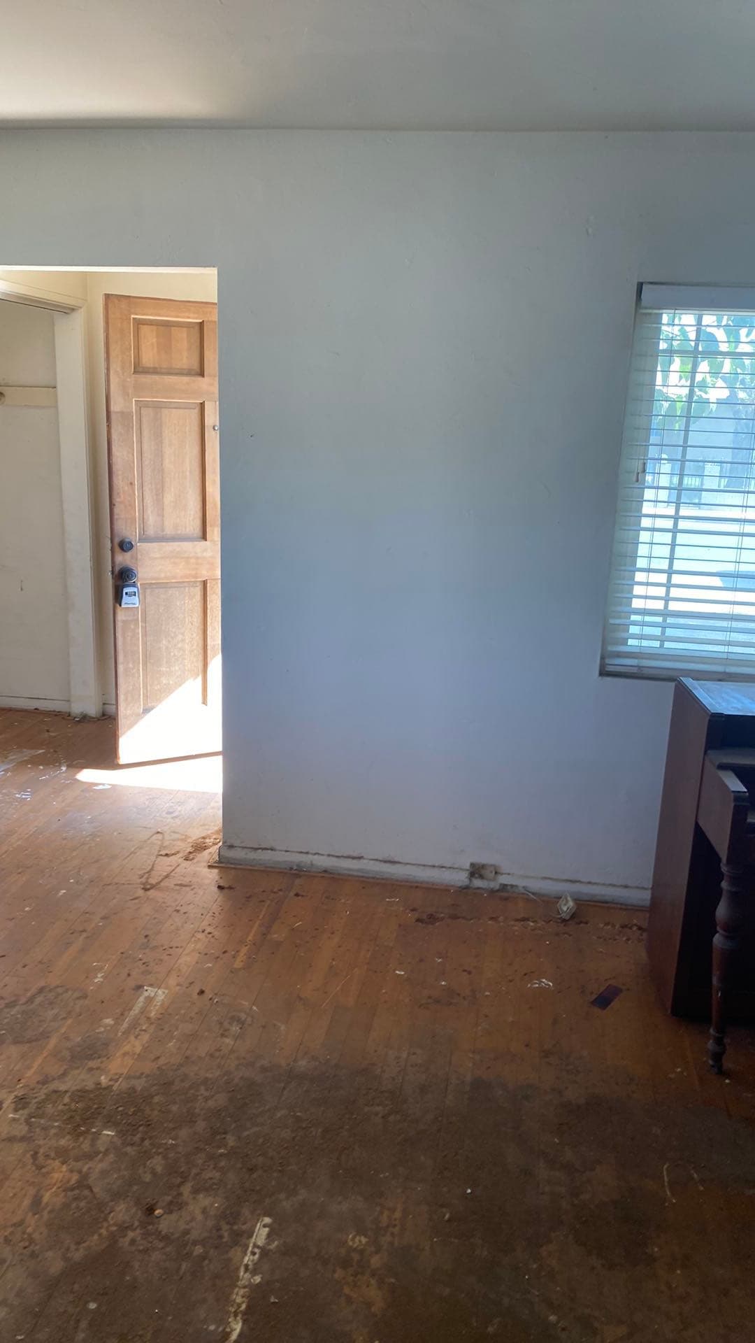 Fontana home interior before our cash purchase