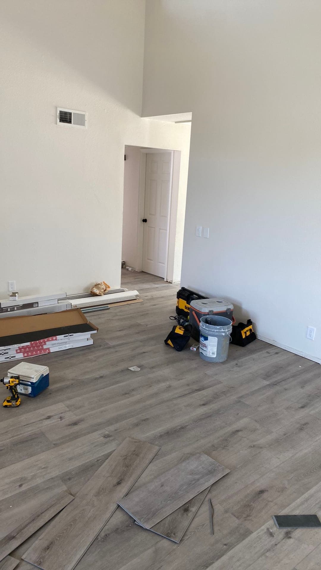 Moreno Valley home interior before our cash purchase