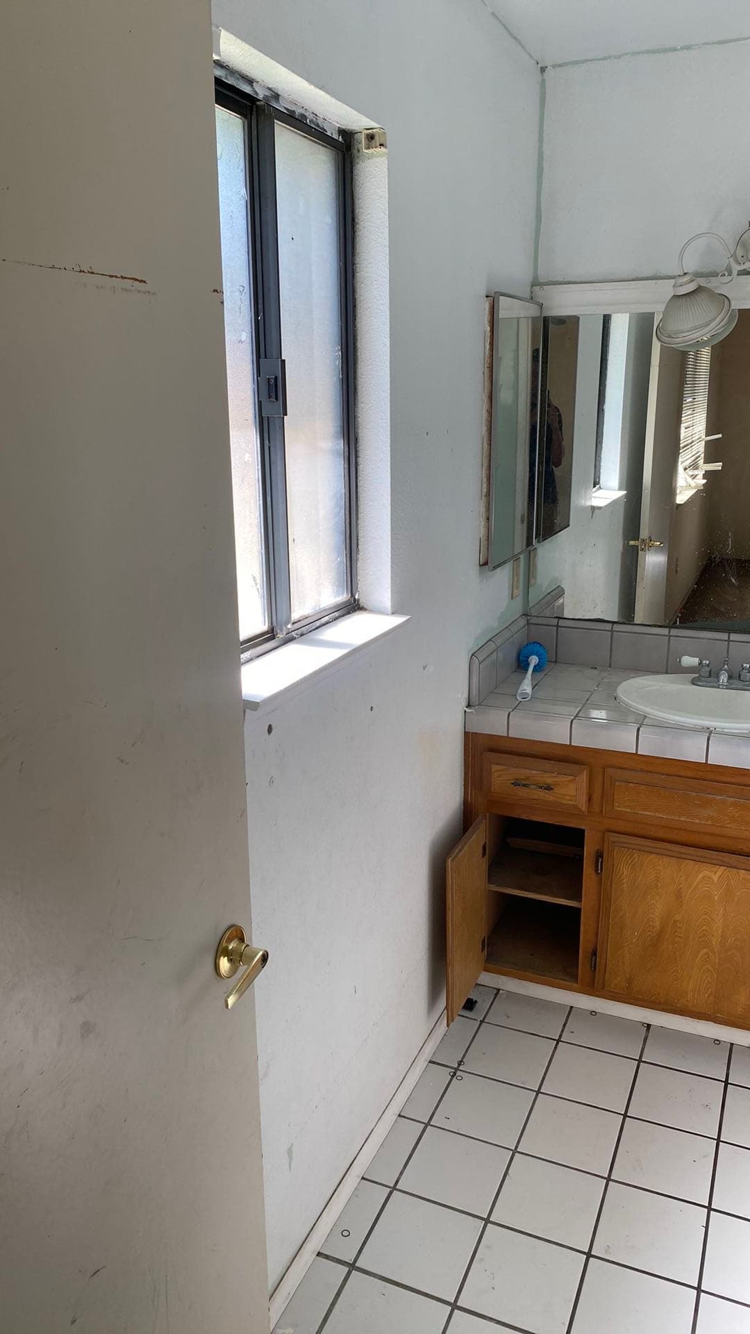 Property exterior before cash purchase in San Bernardino